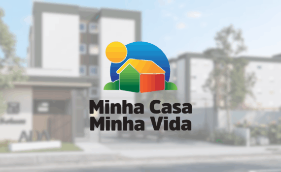 imagem de empreendimento desfocada no fundo com o logo do programa minha casa minha vida centralizado na frente da imagem